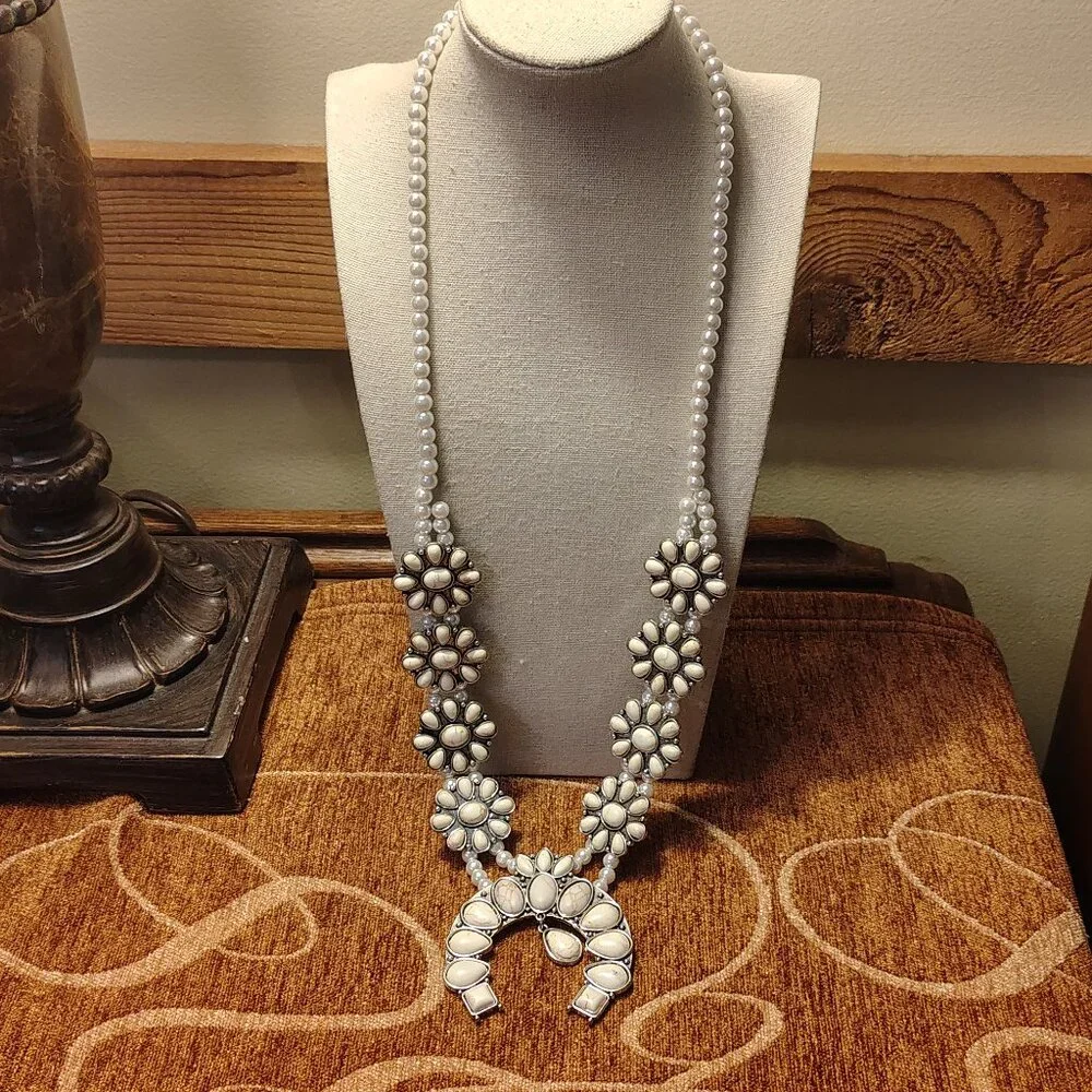 Squash Blossom Genuine Cream Howlite Stone Necklace - Picture 5 of 6